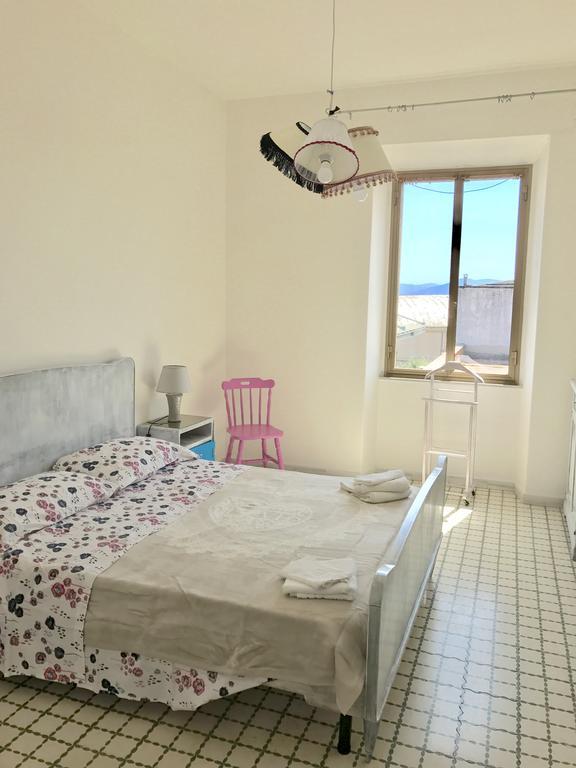 Biggy Apartment Olbia Buitenkant foto